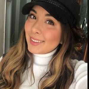 Meet your Posher, Stephanie